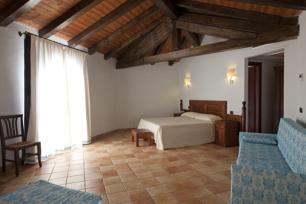 Cala Luas Resort Cardedu Chambre photo