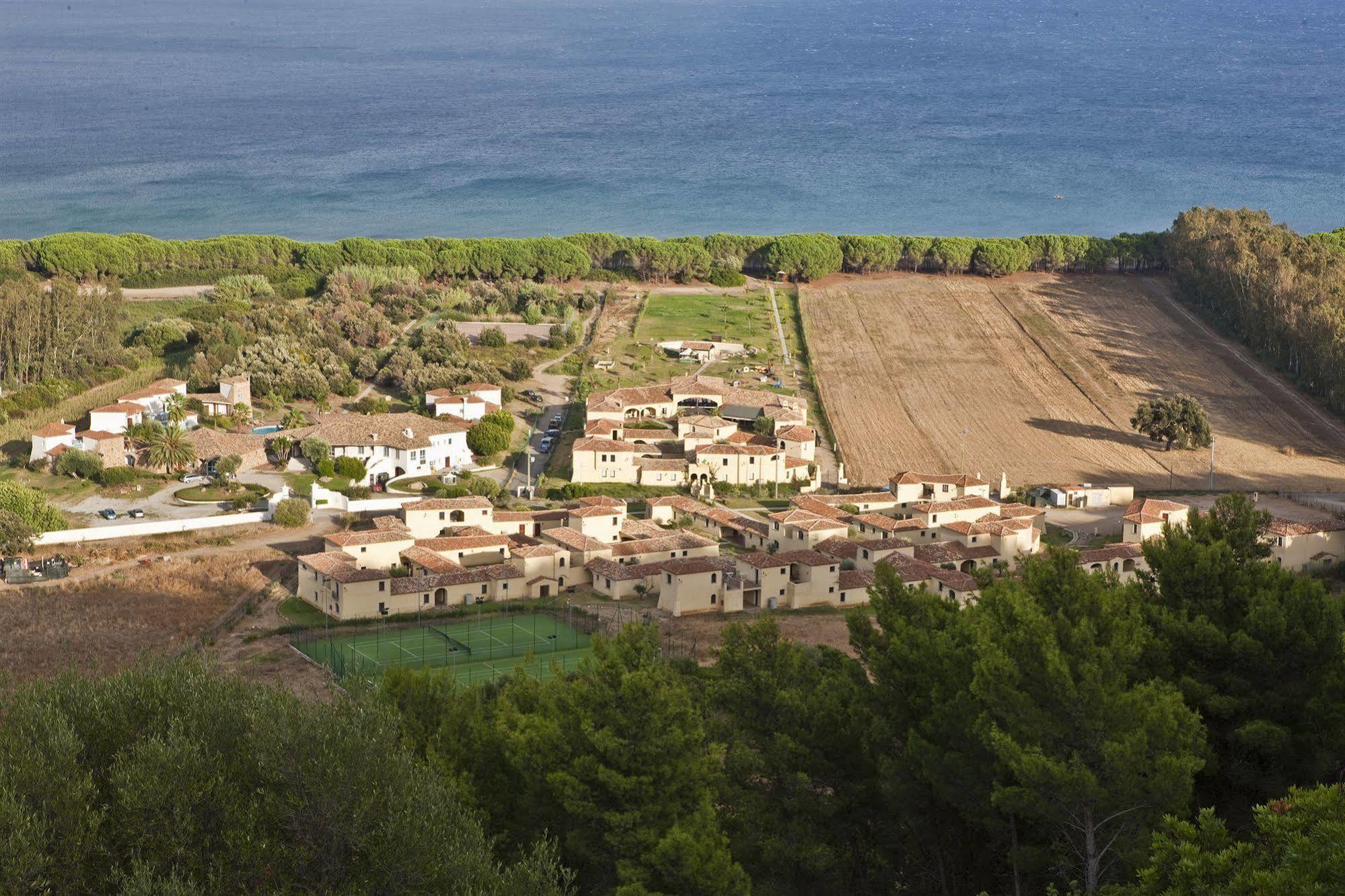 Cala Luas Resort Cardedu Extérieur photo
